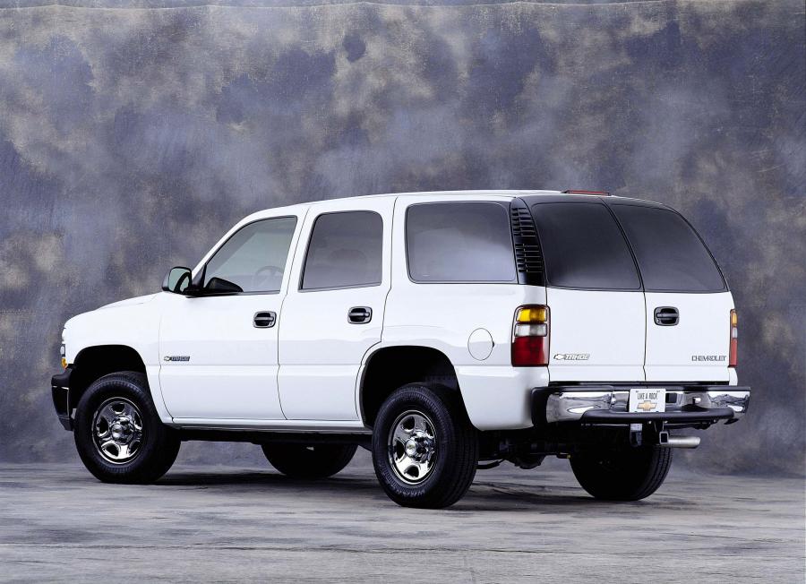  Chevrolet Tahoe 2000 года  (фото 48 из 57)